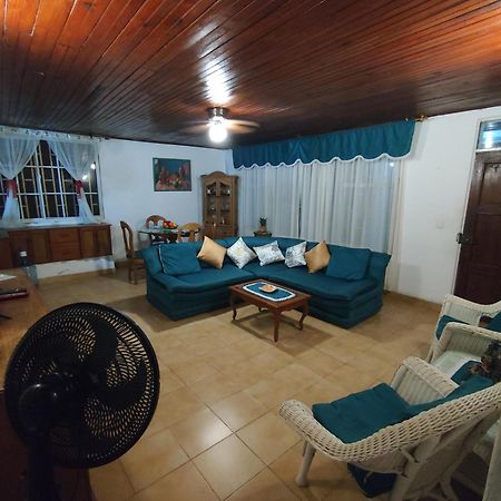Posada Henry San Andrés Buitenkant foto